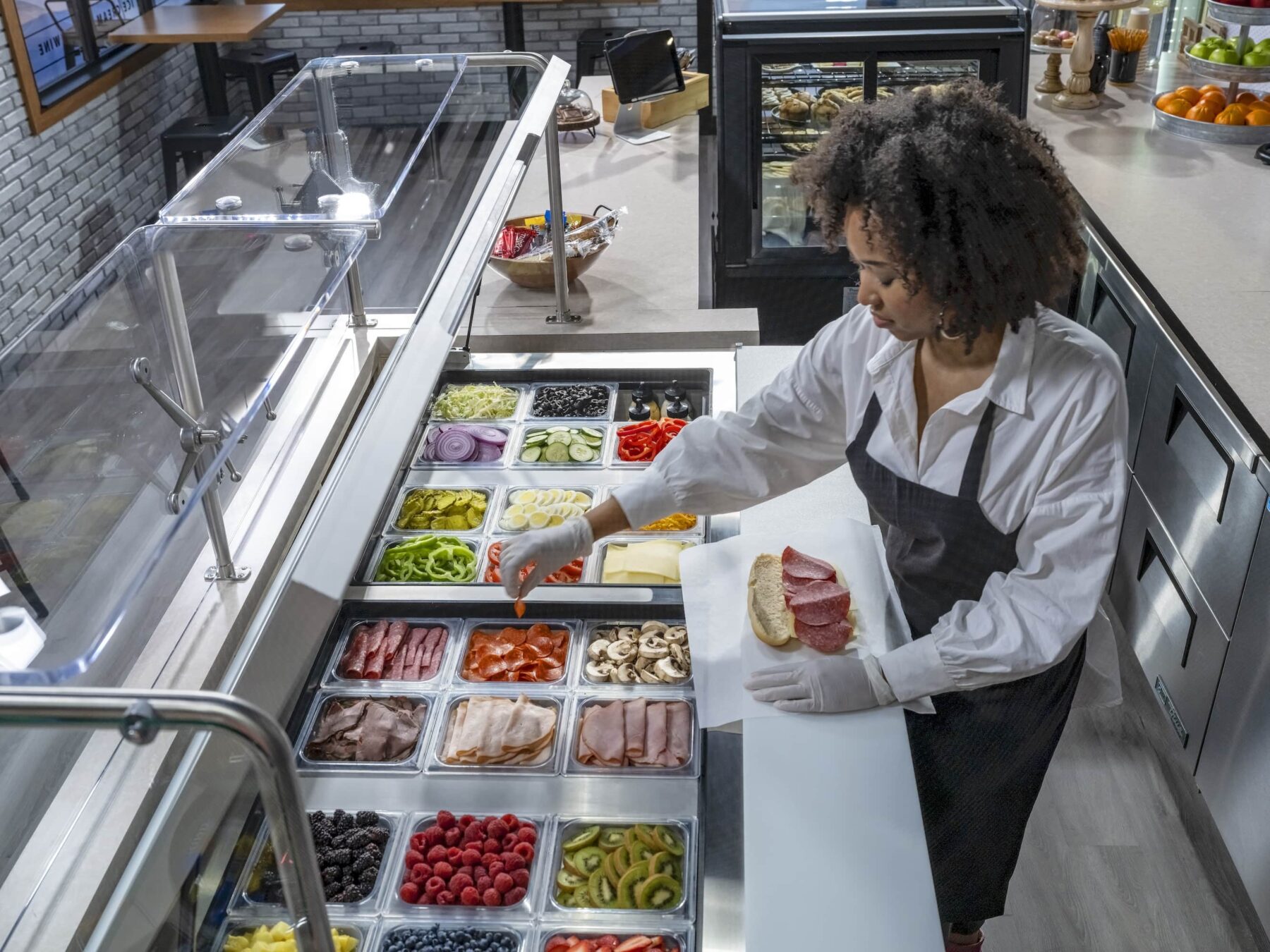 Fresh_Start_Market_TSSU_Models_0404_HR-1800&#215;1350